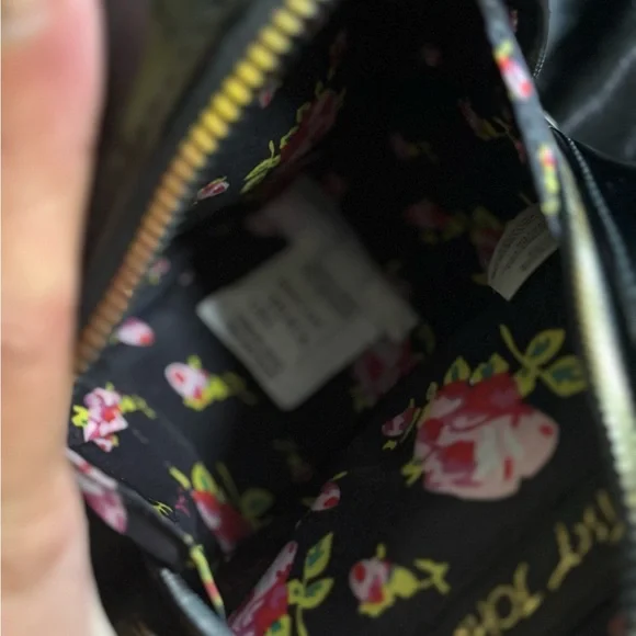 Betsey Johnson Kitsch Gingerbread Skull Crossbody Sugar Skull ☠️ - Picture 5 of 7